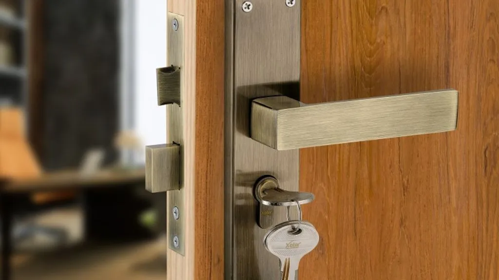 Mortise locks